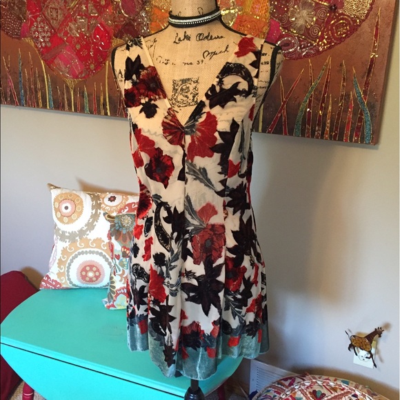 SOLD - Picture 1 of 4