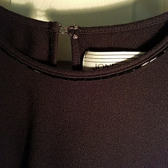 BEADED NECKLINE -LONG SLEEVE SHIRT - Picture 2 of 2