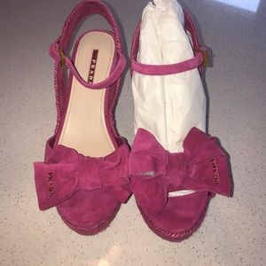 Brand New Never worn Prada wedges fuchsia