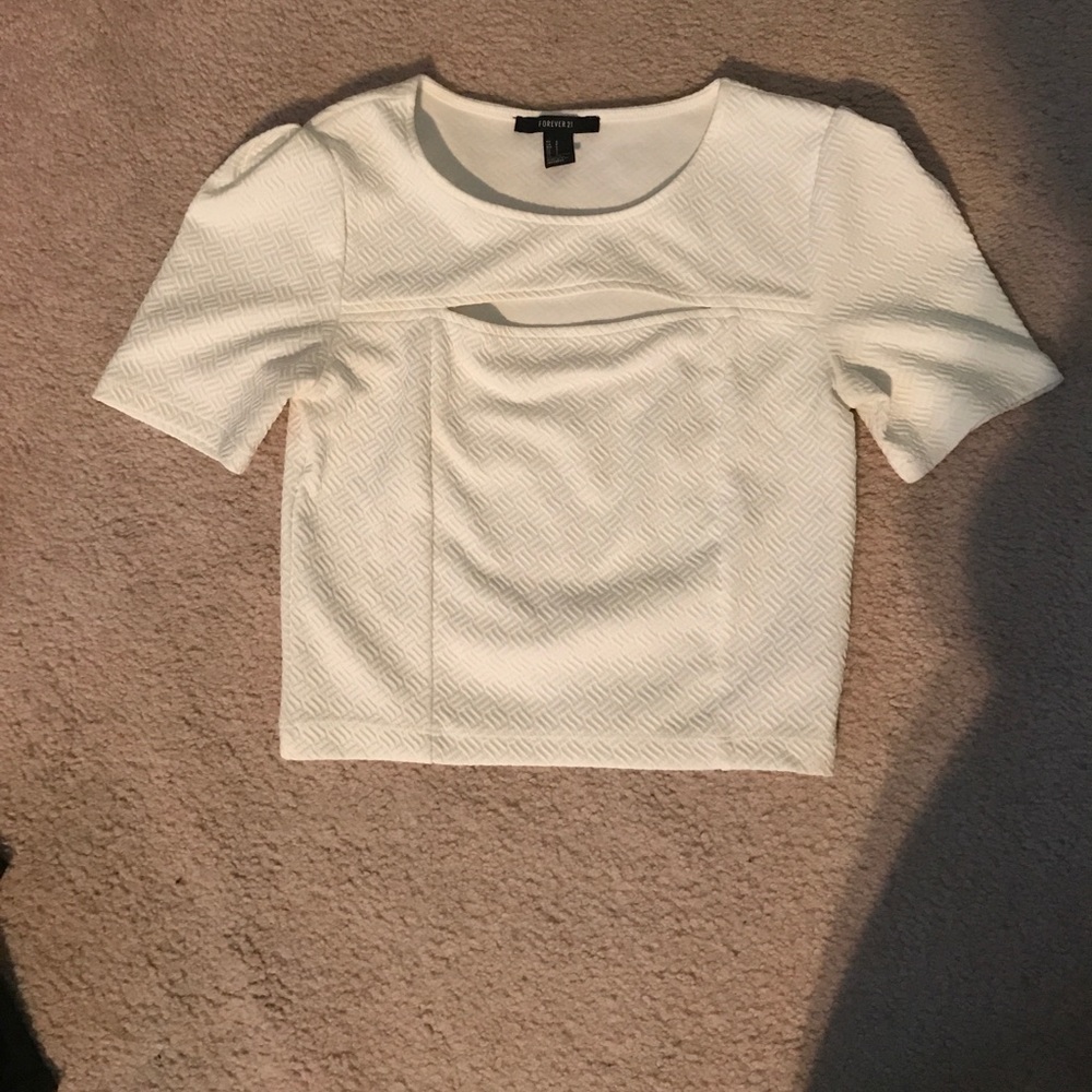 White textured crop top