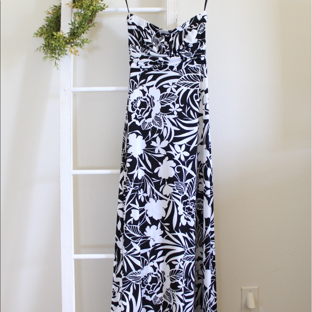 White House | Black Market Strapless Maxi Dress