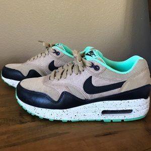 Nike Air Max 90