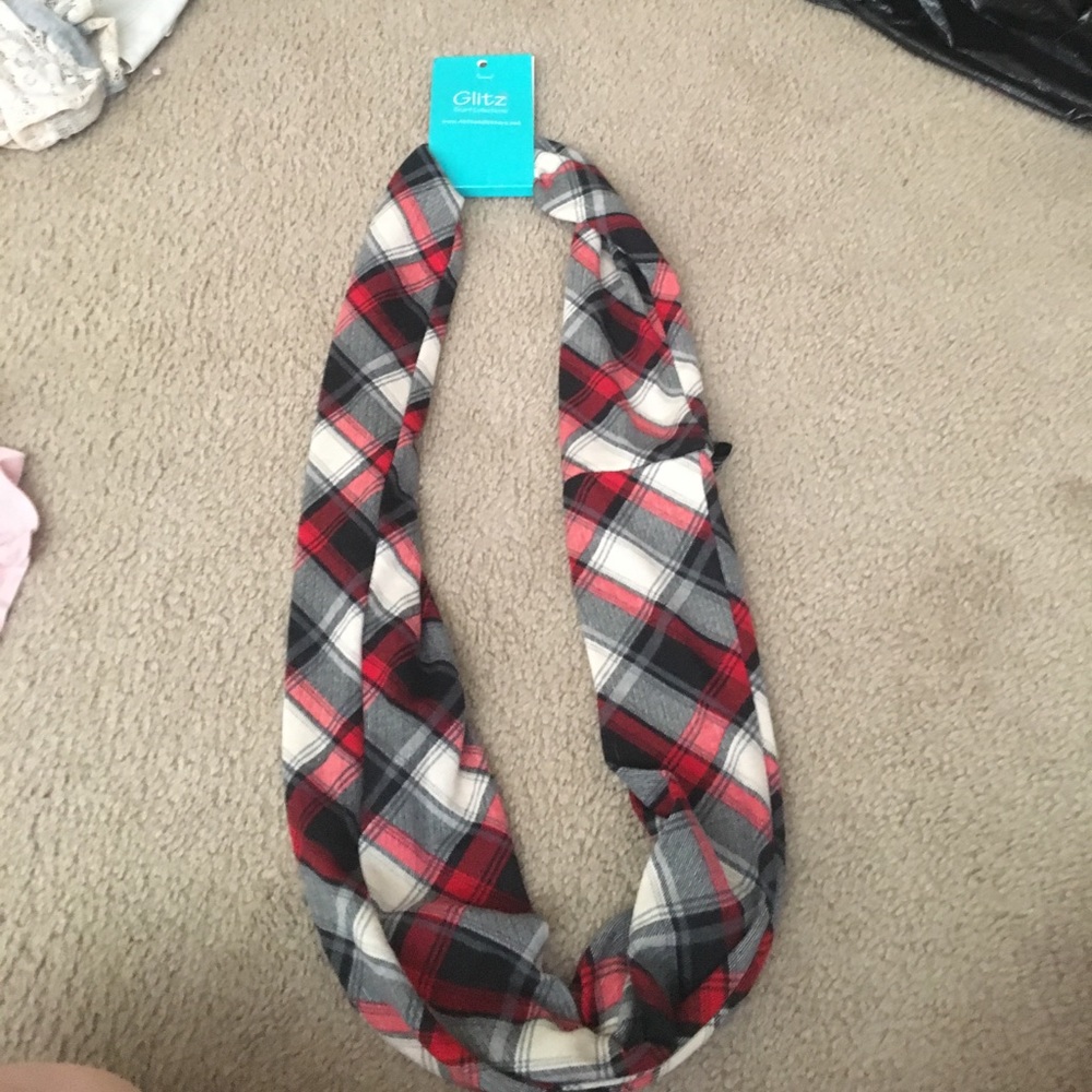 Plaid infinity scarf