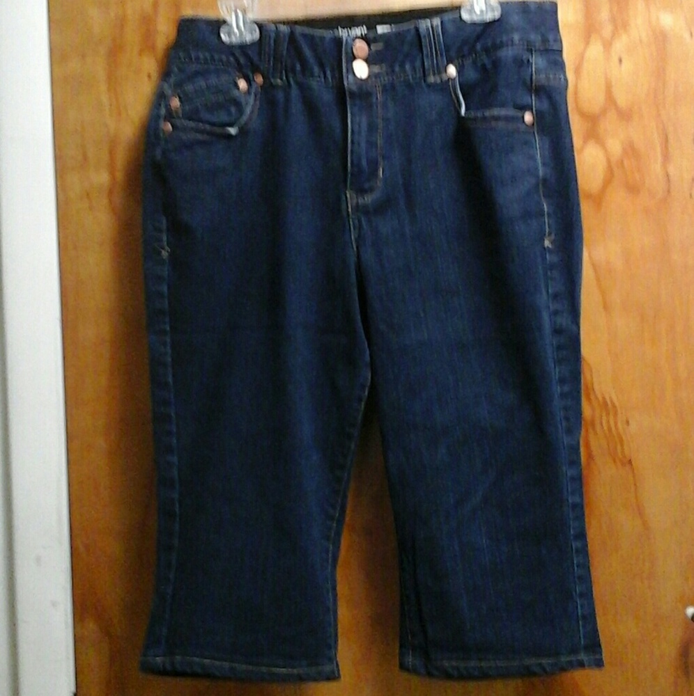 Women's Lane Bryant Denim Capris.