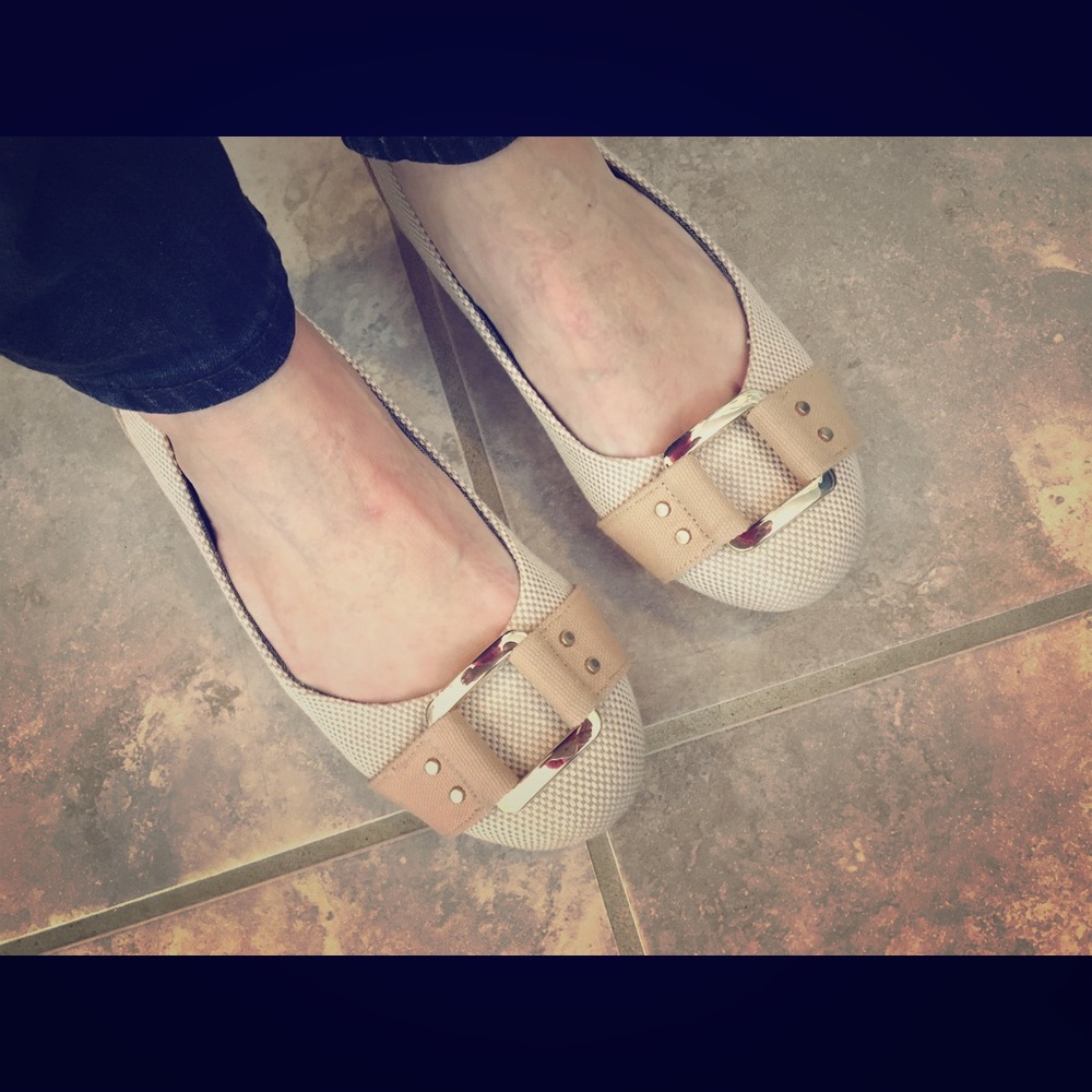 Sale!! Dr. Scholls memory foam ballet flats