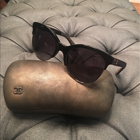 Chanel quilted denim sunglasses - Picture 3 of 7