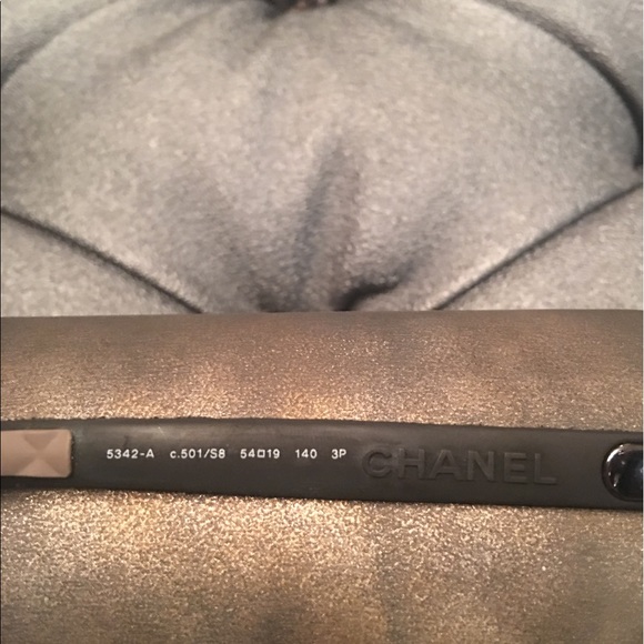 Chanel quilted denim sunglasses - Picture 4 of 7