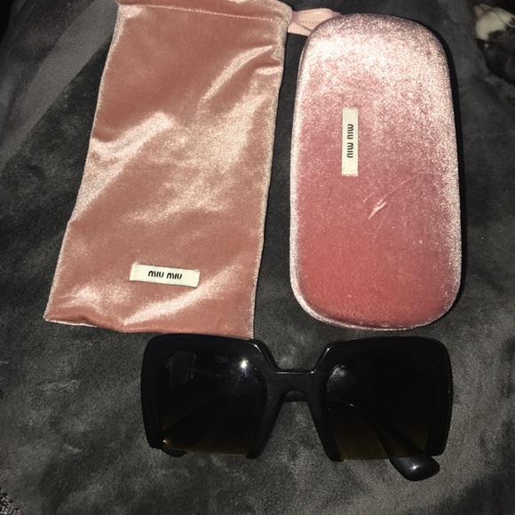 ?MIU MIU SUNNIES?