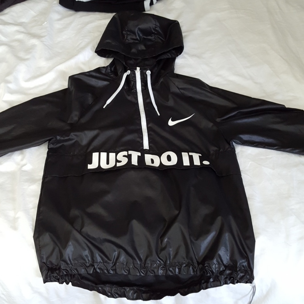 Nike "just do it" windbreaker