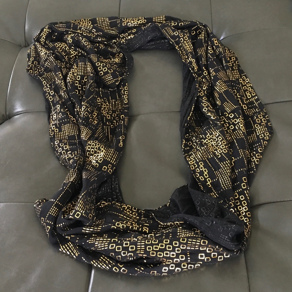Black and gold infinity scarf