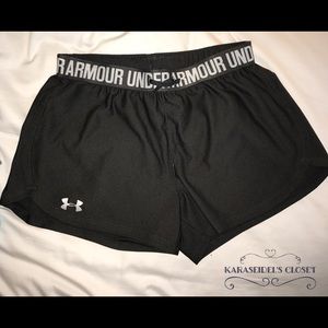 EUC Under Armour Dark Grey shorts