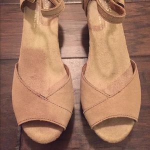 TOMS Suede Tan Platform Wedge Sandals