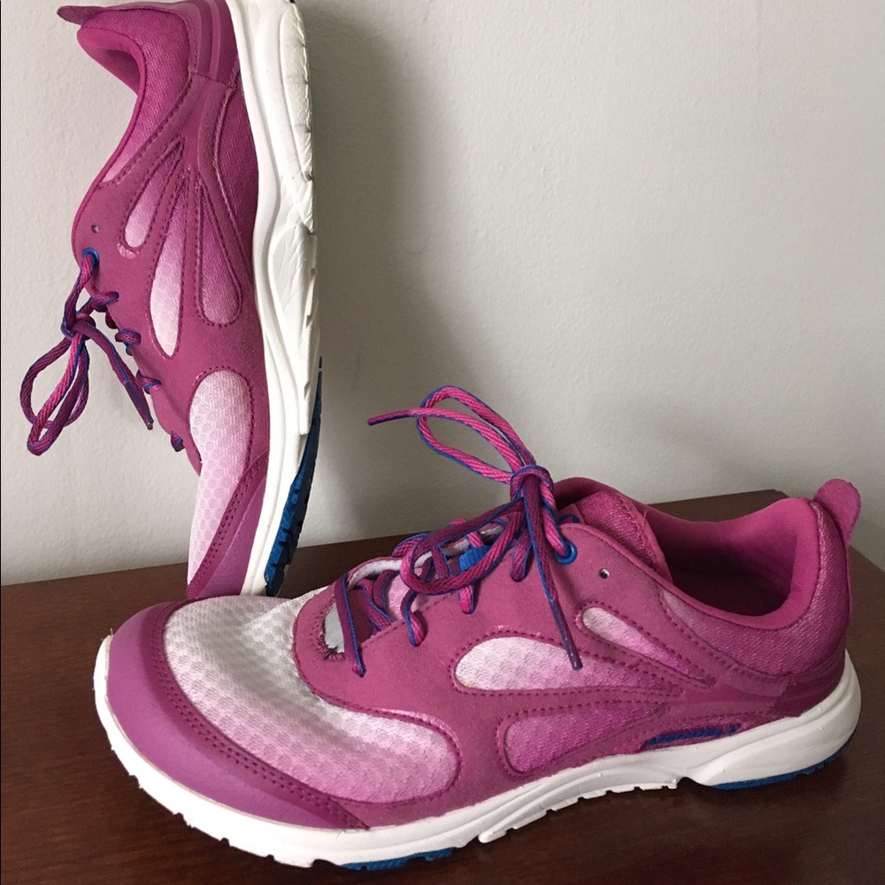 Merrell: Bare Access Arc running shoes Rhubarb