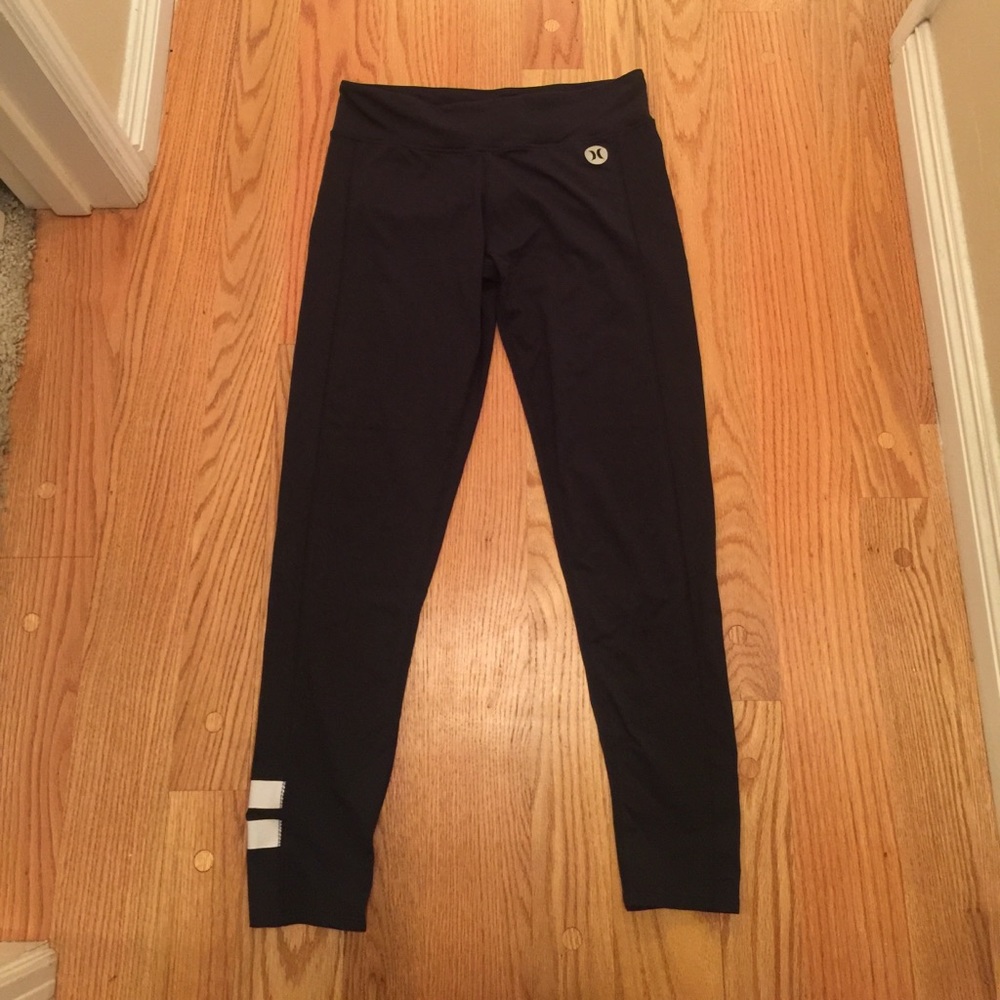 HUGE CLOSET SALE 🎉 hurley x nike dry fit leggings