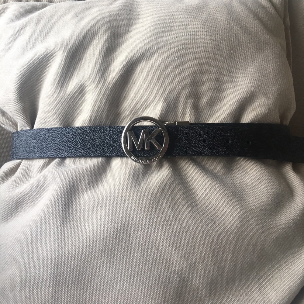 Michael Kors reversal belt