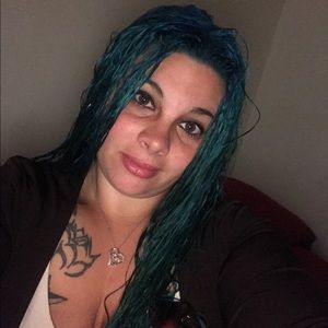 Meet your Posher, Melissa