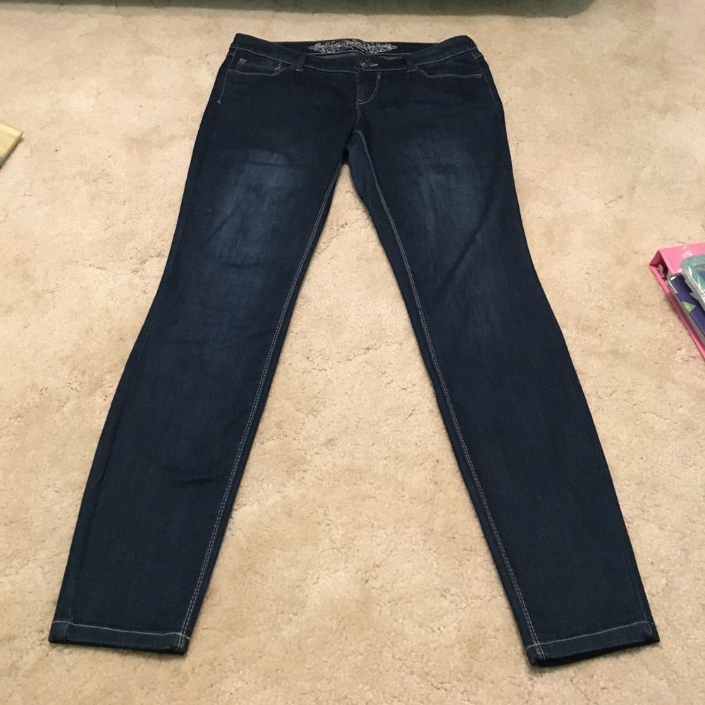 ❤️SOLD❤️Express Jeans Low Rise Size 10