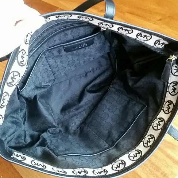 !SOLD!MICHAEL KORS MK TOTE HANDBAG BAG PURSE - Picture 5 of 8