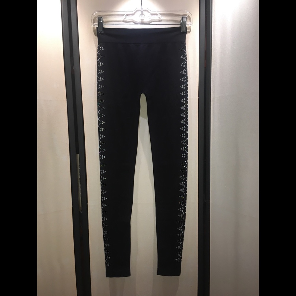🐧 Eye Candy Black Leggings w/Decorative Detailing