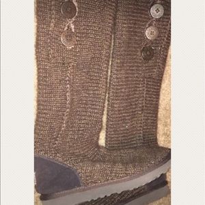 Knitted Uggs