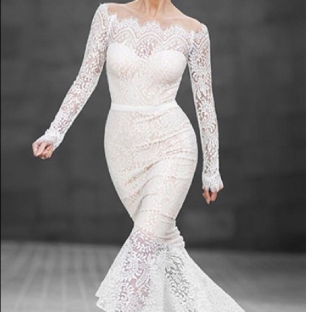 Laces stretch dress