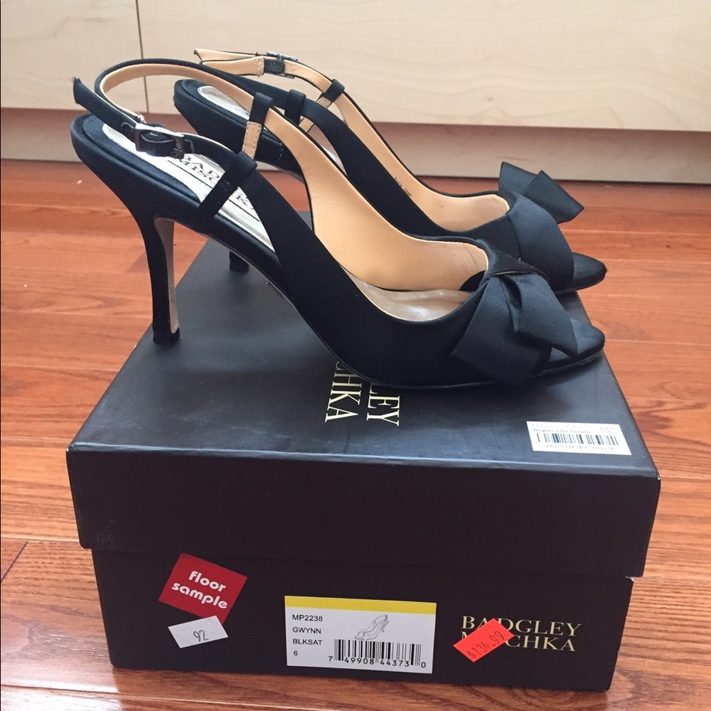 Badgley Mischka Gwynn Slingback Sandals, sz 6