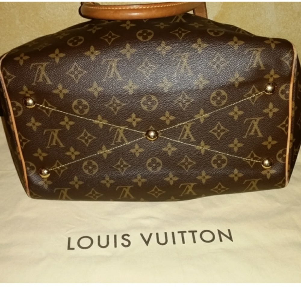 Louis Vuitton Tivoli GM in EUC - Picture 3 of 8