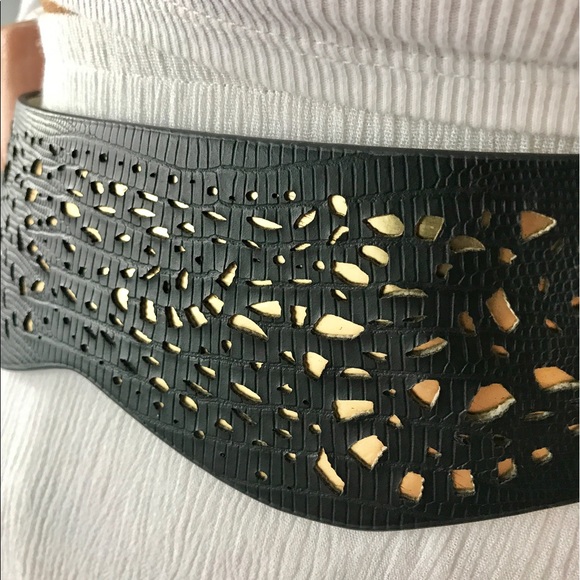 Max Azria BLACK GOLD Cutout SCALLOPED Waist BELT
