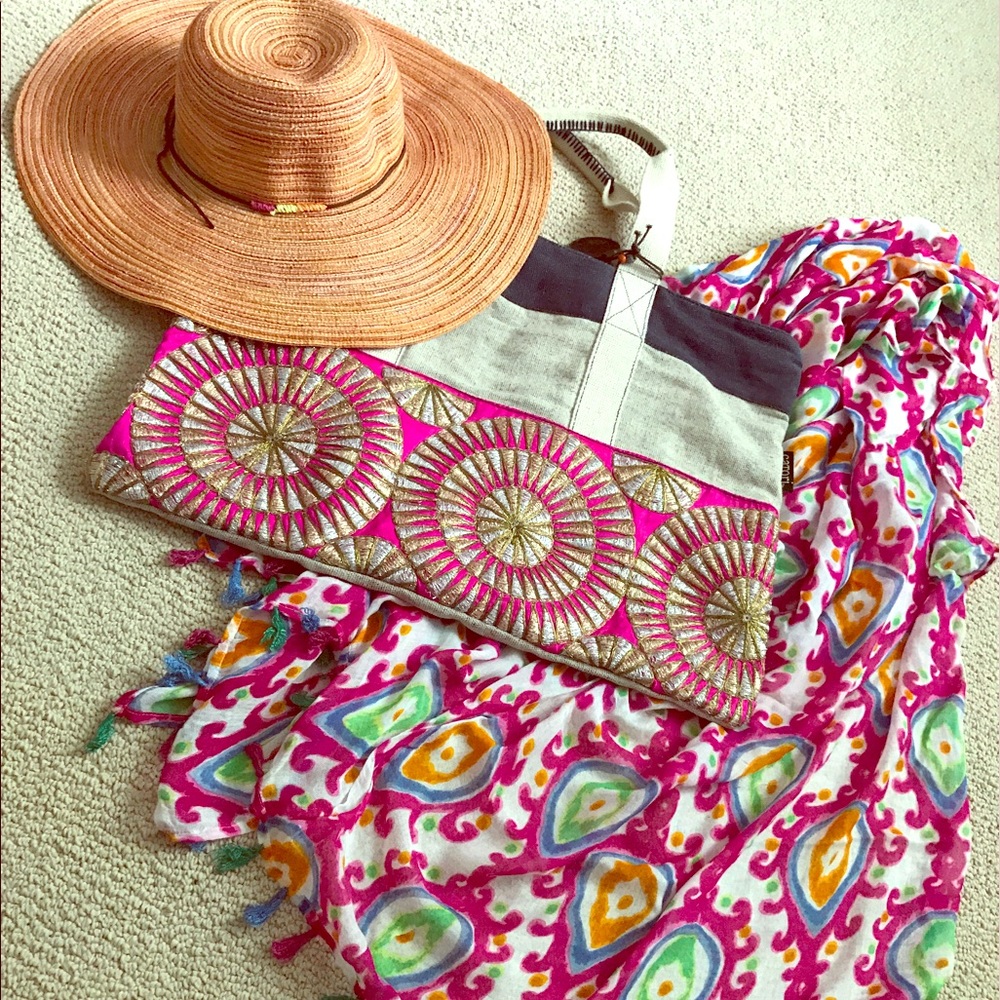 Gently used beach hat, bag and sarong