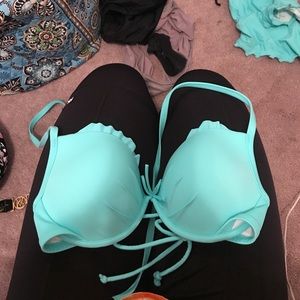 34 D VS bikini top