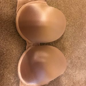 Nude strapless bra perfect condition