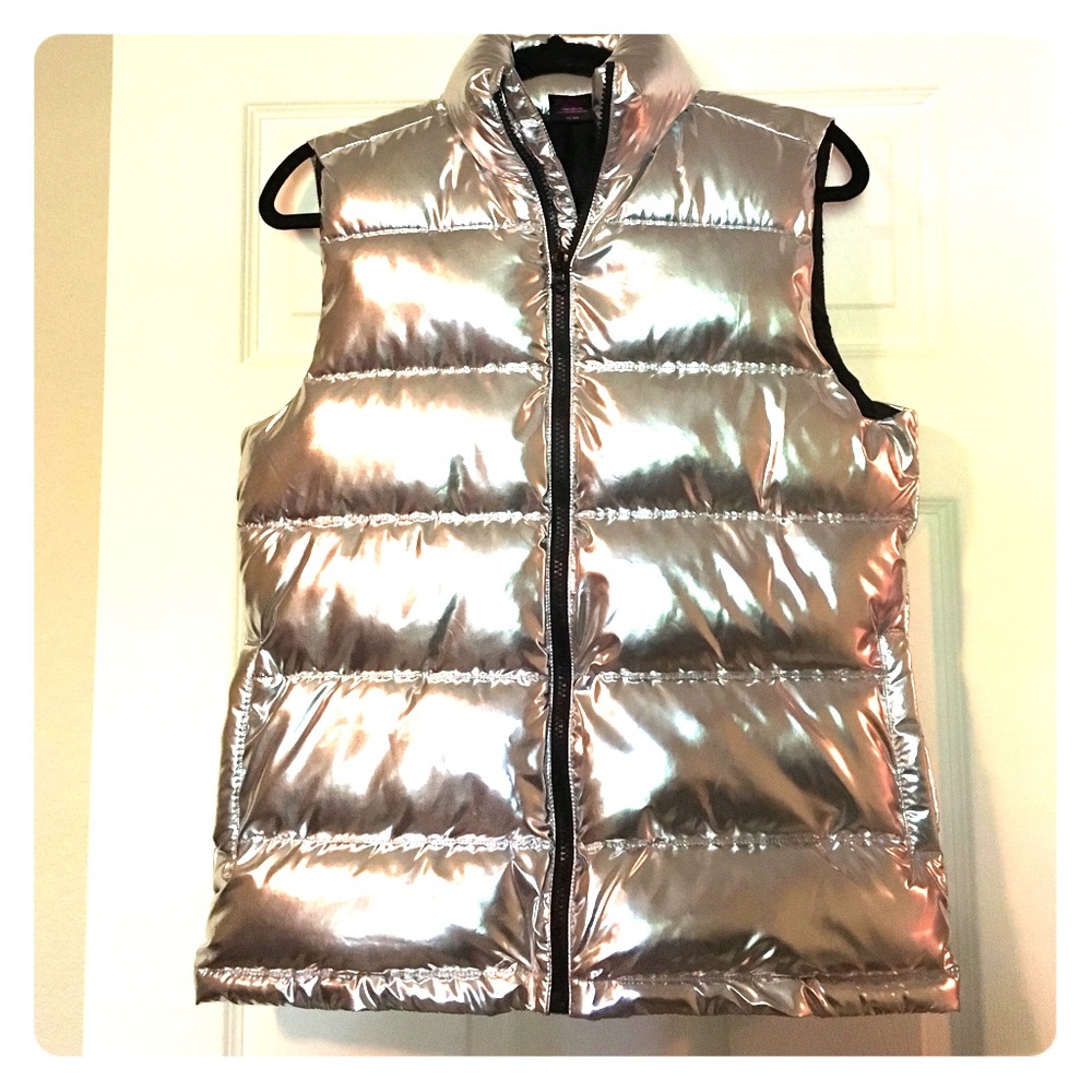 Material Girl Active Silver Metallic Puffer Vest