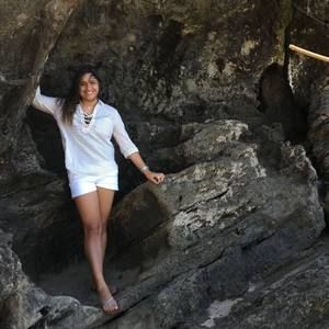 Meet your Posher, Adriana