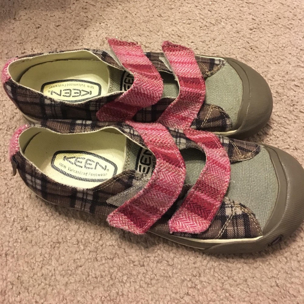 Keen Velcro Shoe