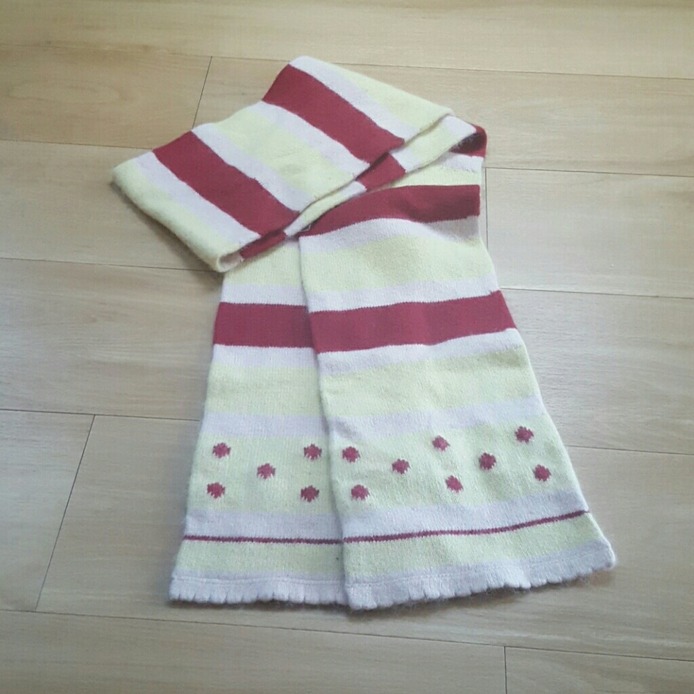 American Eagle scarf