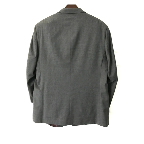 Men's Suit - Picture 2 of 3