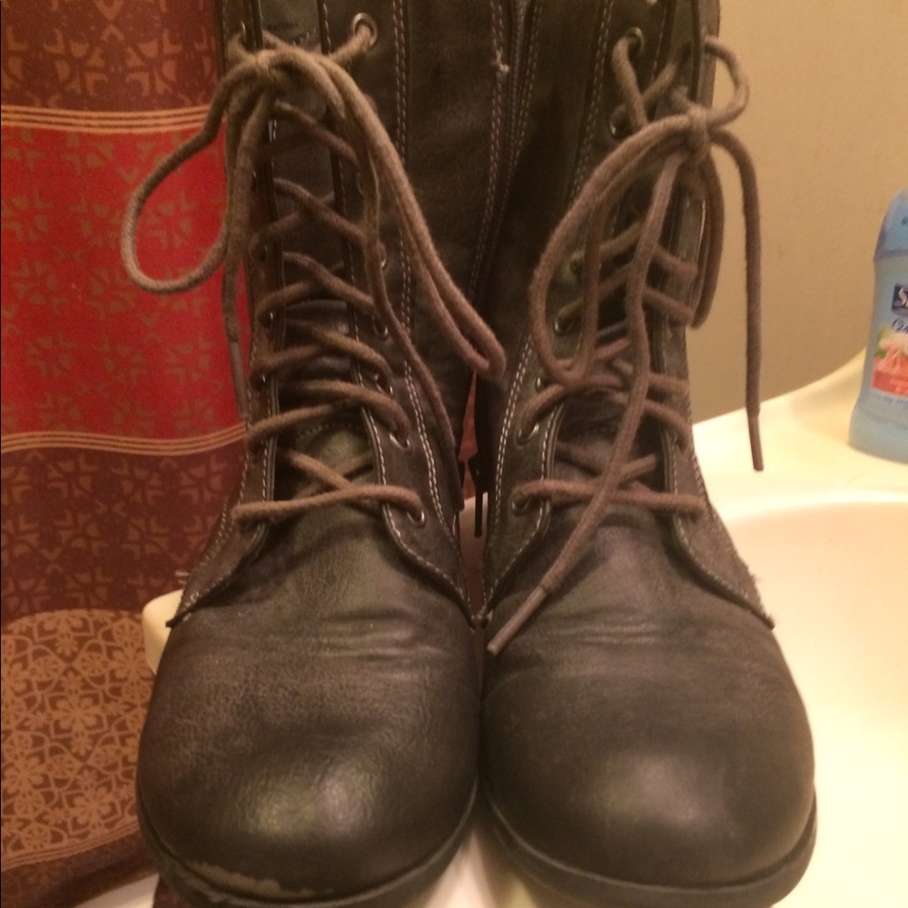 Buckle boots - Picture 4 of 5