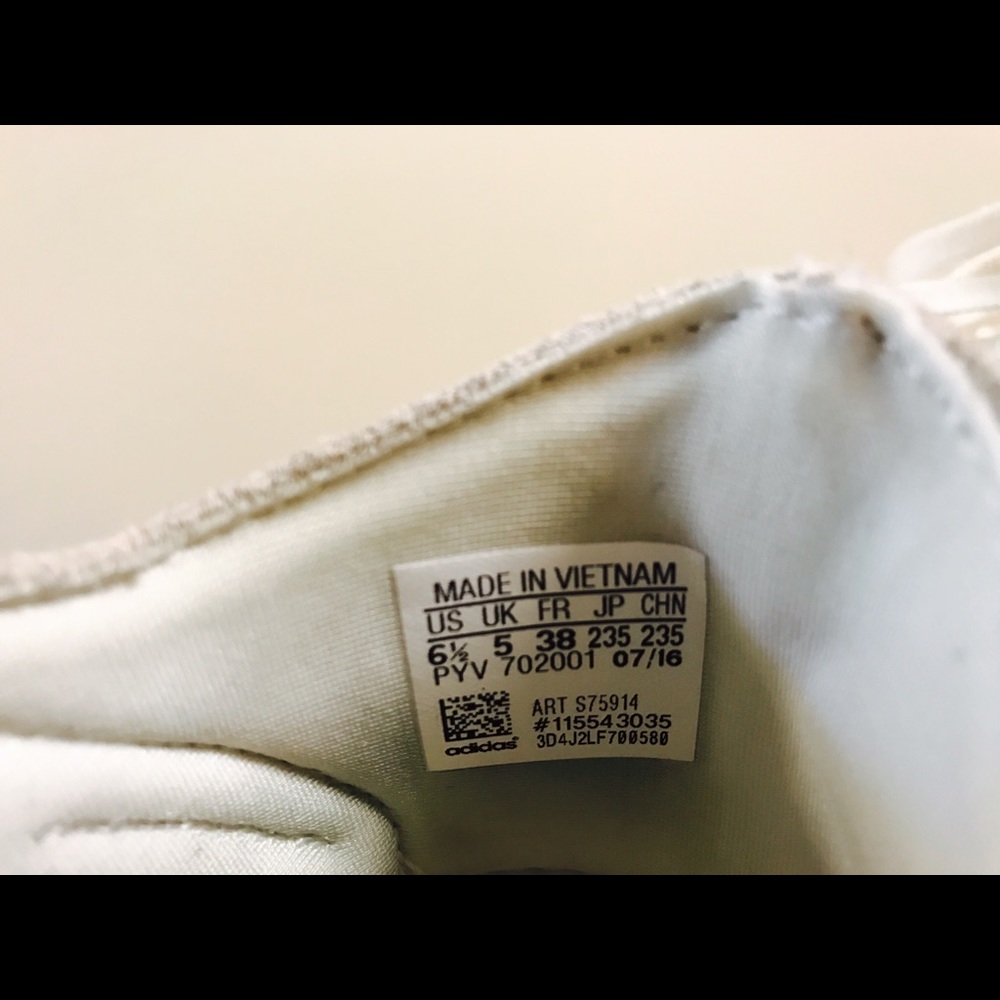 Adidas - Picture 5 of 5