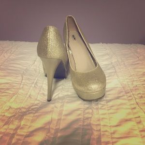 Sparkly gold heels