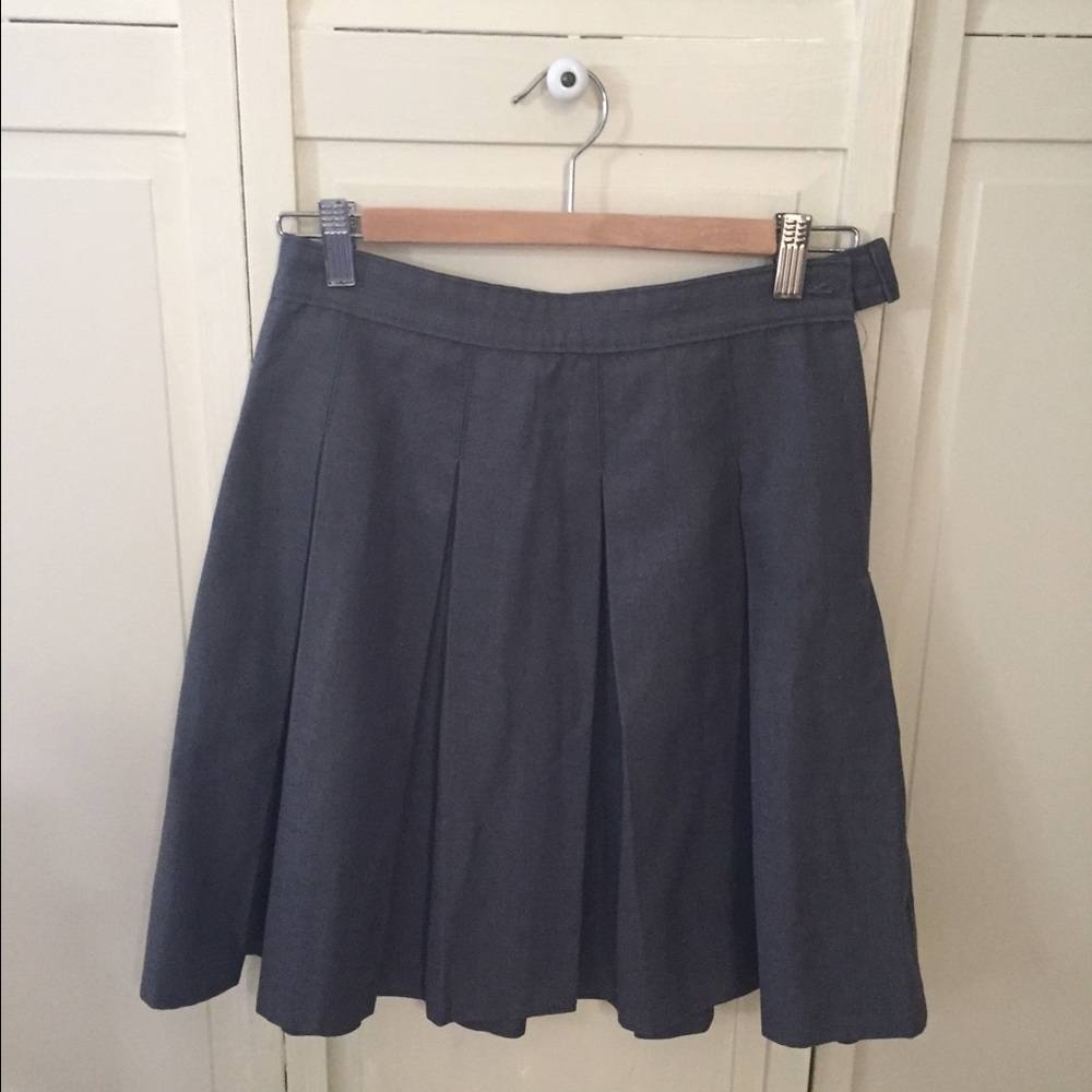 Dennis Uniform Gray pleated skirt, Girls size 14