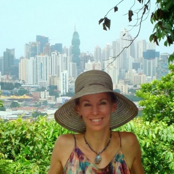 Meet your Posher, Maggie - Picture 2 of 2