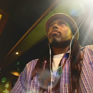 Meet your Posher, Elimu