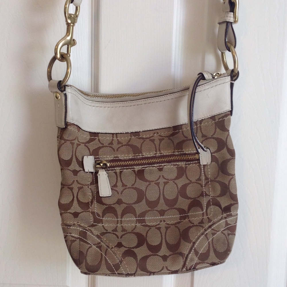 Coach Signature And White Leather Crossbody Bag Gem