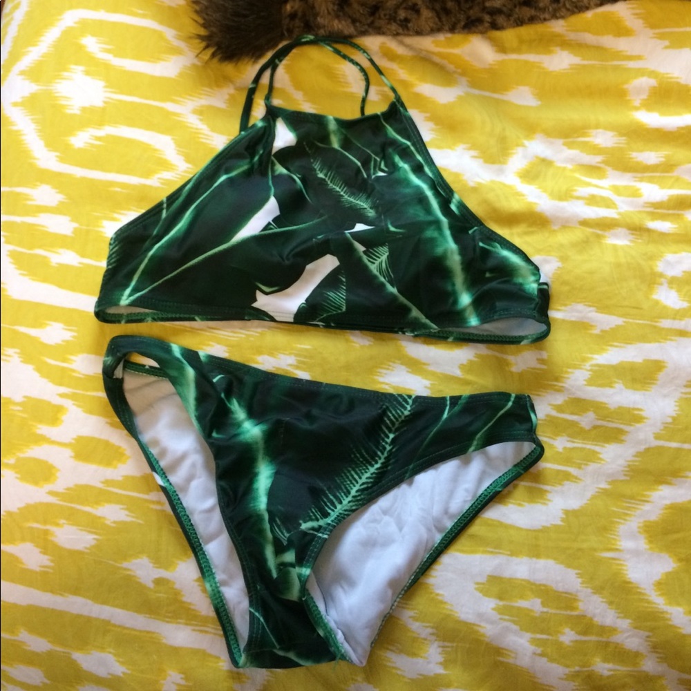 Bathing suit