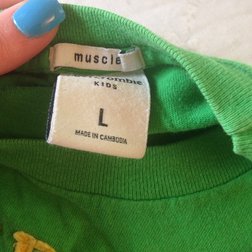T-shirt - Picture 2 of 2