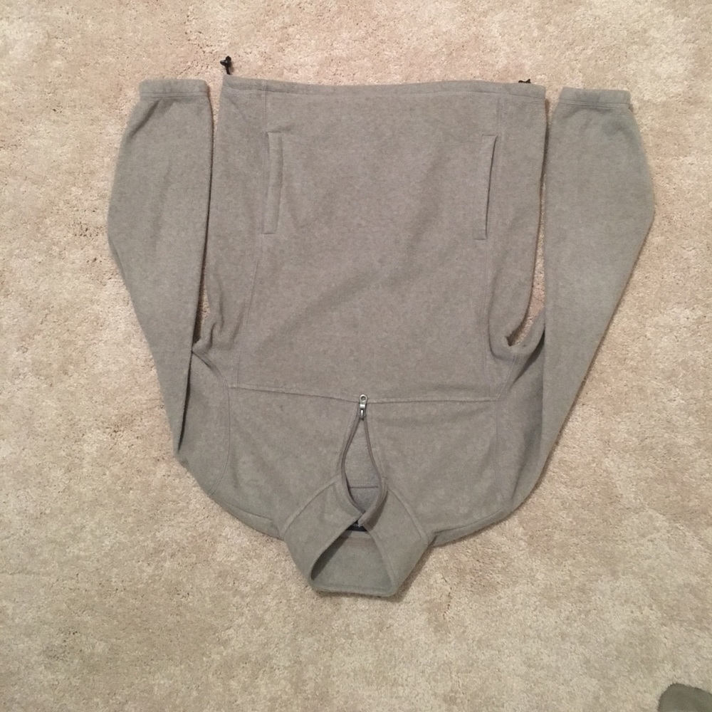 Men's quarter-zip pullover