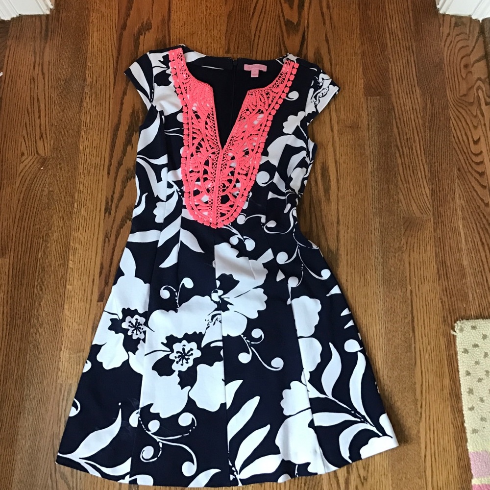 Lilly dress