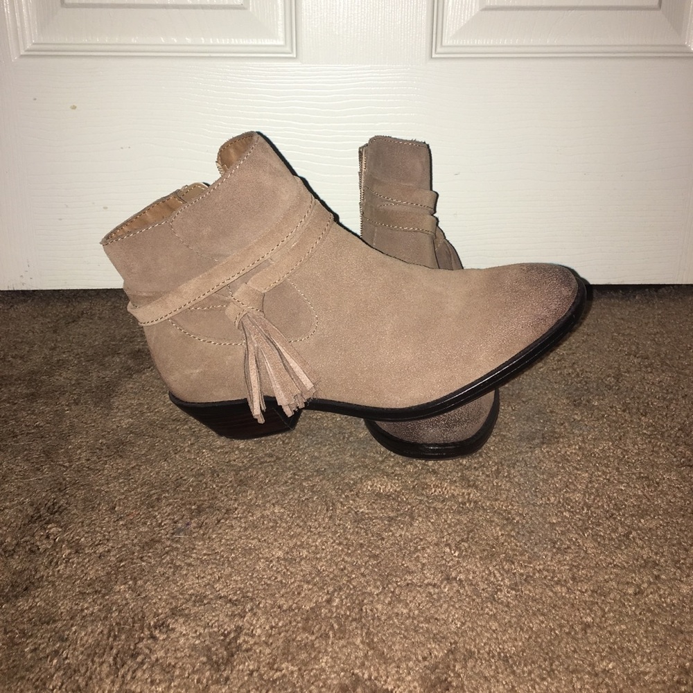 Ankle boots