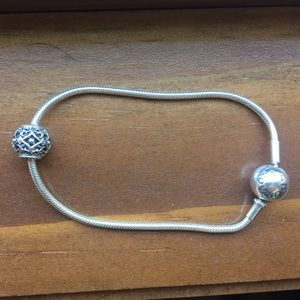Essence bracelet