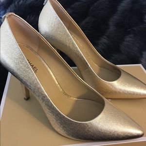Michael Kors Metallic Saffiano Leather Pump